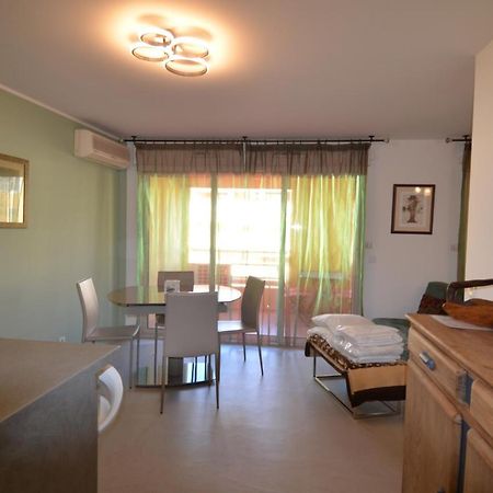 Appartement 3 Personnes Avec Coin Nuit Avec Terrasse Et Parking Quartier Du Port De Nice นีซ ภายนอก รูปภาพ