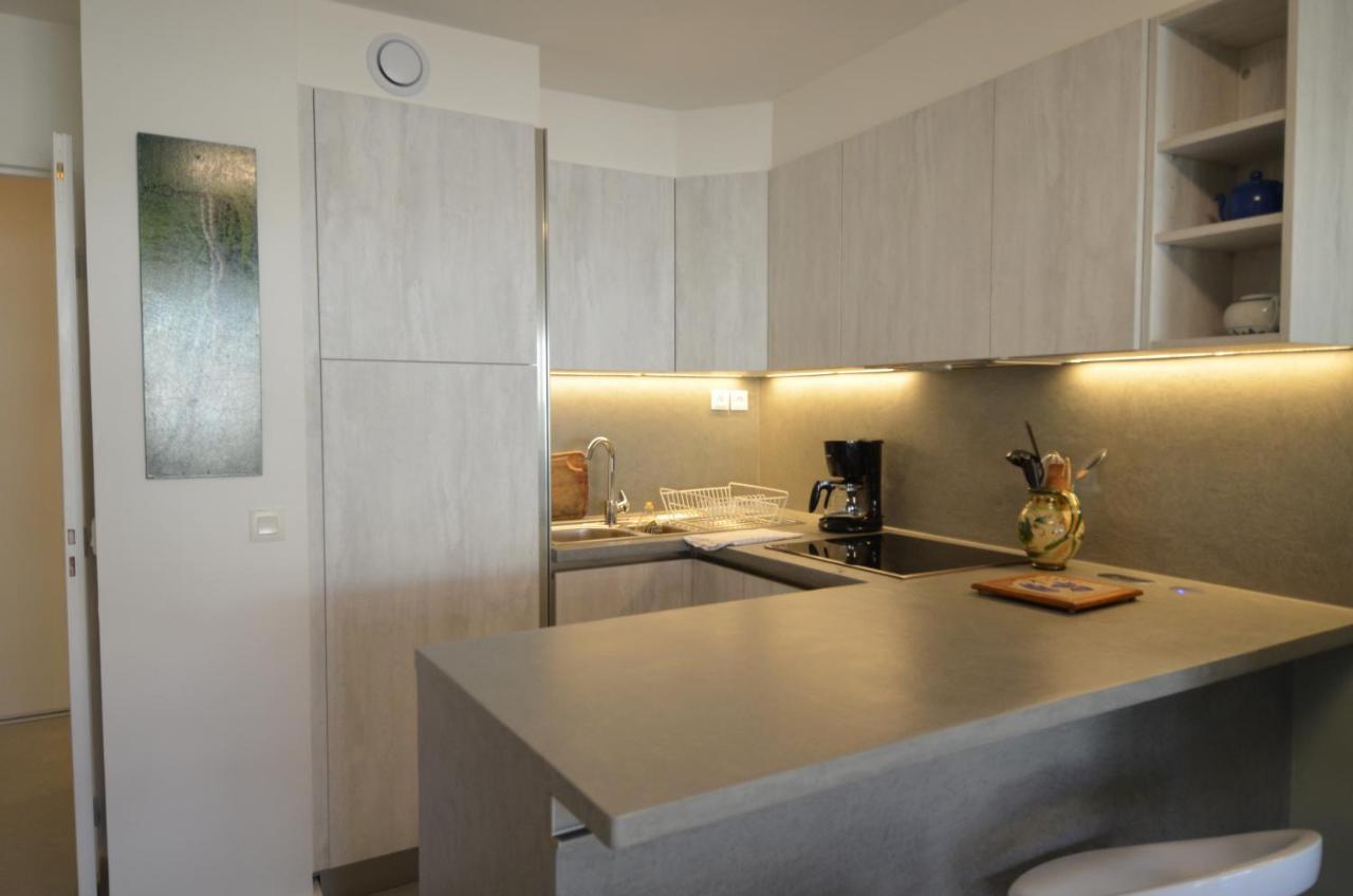 Appartement 3 Personnes Avec Coin Nuit Avec Terrasse Et Parking Quartier Du Port De Nice นีซ ภายนอก รูปภาพ